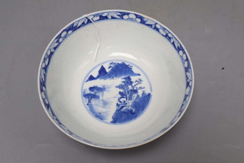 A 19th century Chinese blue and white bowl, diameter 18cm